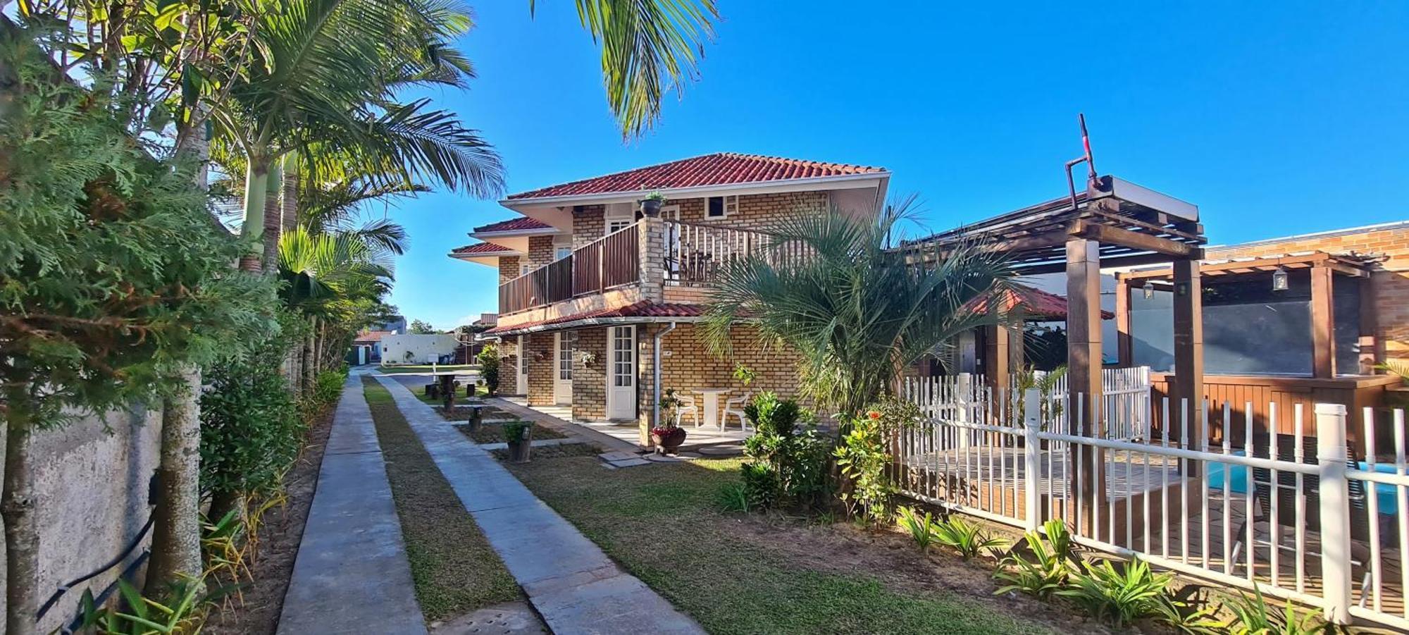 Pousada Recanto Edenico - A Beira Mar Da Praia Ponta Do Papagaio, Palhoca Sc Экстерьер фото