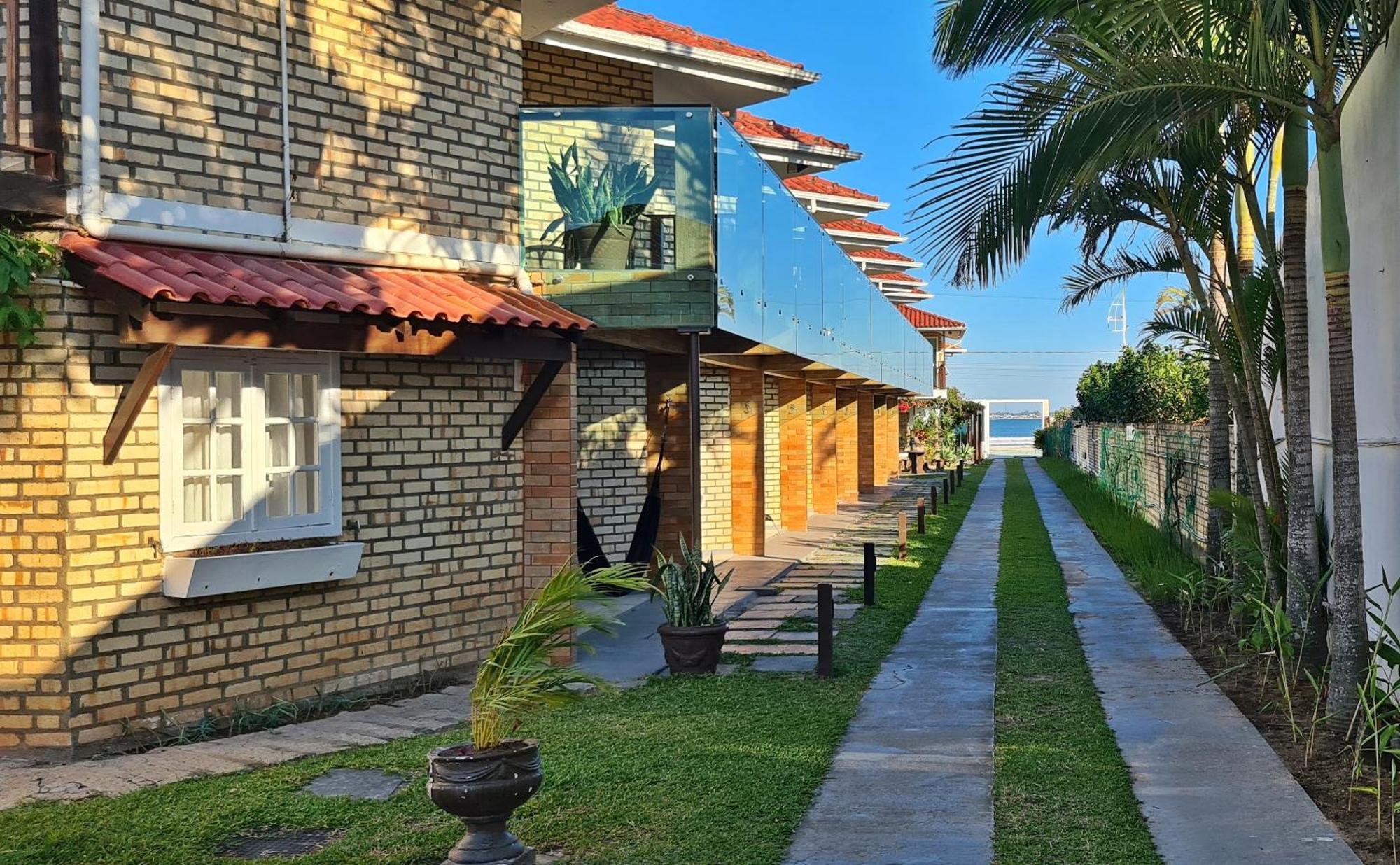 Pousada Recanto Edenico - A Beira Mar Da Praia Ponta Do Papagaio, Palhoca Sc Экстерьер фото